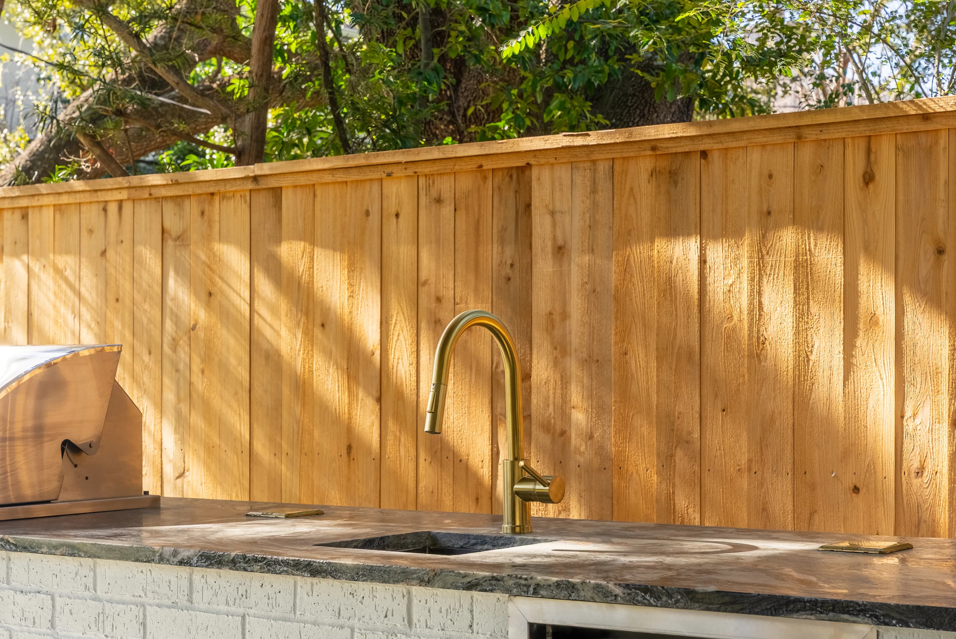 Bellaire Outdoor Kitchen — photo 5